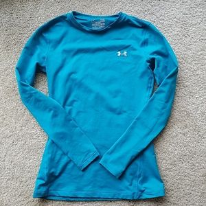 Long-sleeved Under Armour top